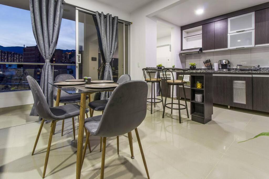 Amplio Apartamento En Calasanz - Estadio Медельин Экстерьер фото
