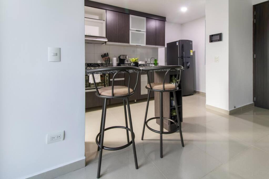 Amplio Apartamento En Calasanz - Estadio Медельин Экстерьер фото