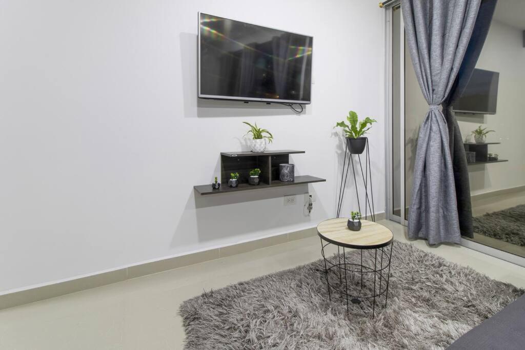 Amplio Apartamento En Calasanz - Estadio Медельин Экстерьер фото